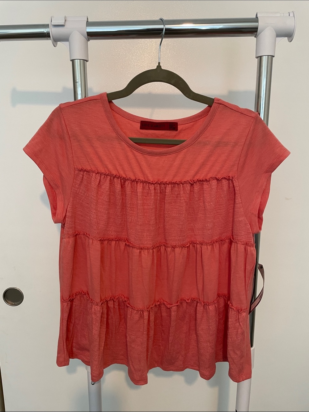 Tiered Short Sleeve Tee in Coral
